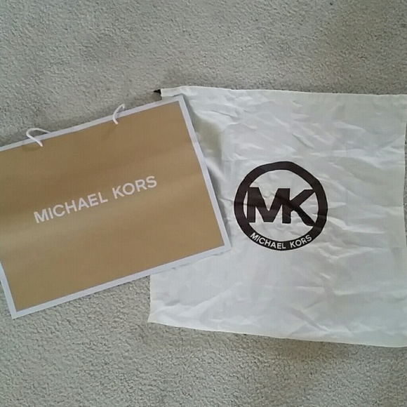 michael kors slip on womens black